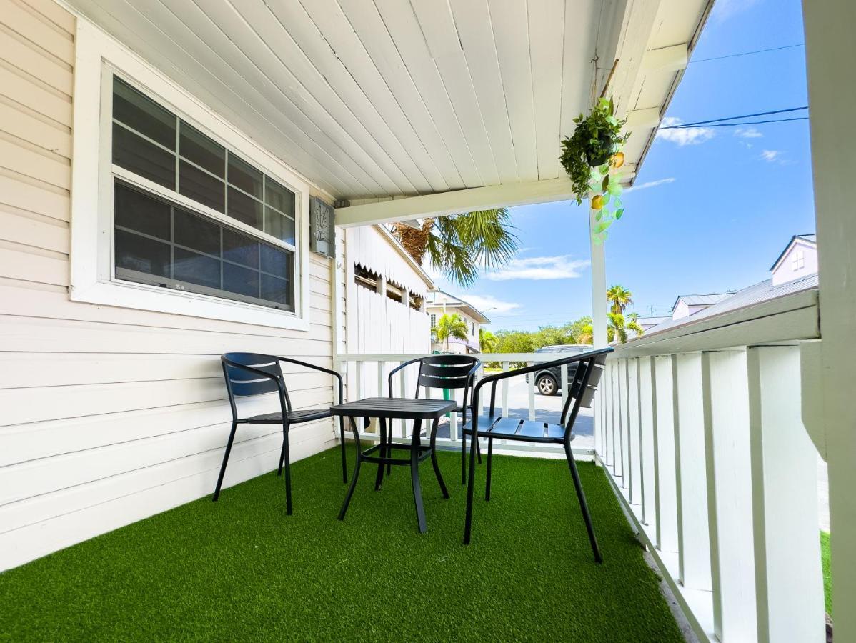 2B1B Stylish Little House W Shared Pool 511 Villa Clearwater Exterior photo