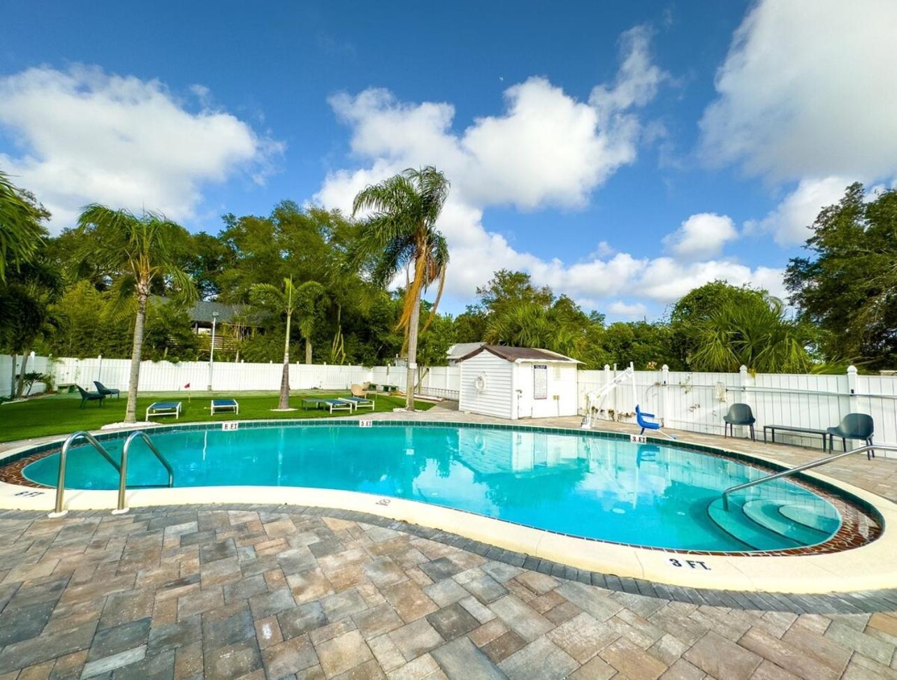 2B1B Stylish Little House W Shared Pool 511 Villa Clearwater Exterior photo