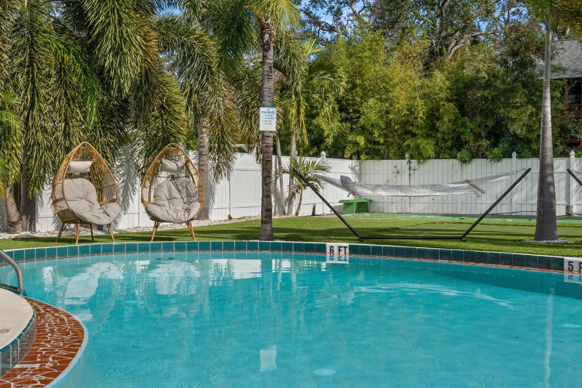 2B1B Stylish Little House W Shared Pool 511 Villa Clearwater Exterior photo
