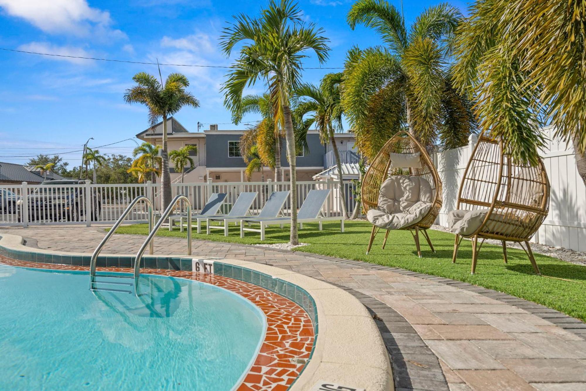 2B1B Stylish Little House W Shared Pool 511 Villa Clearwater Exterior photo