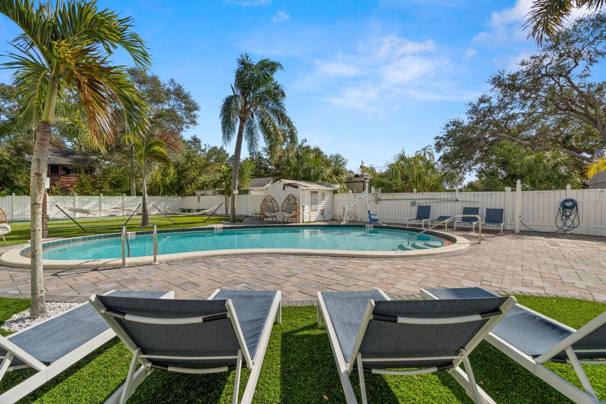 2B1B Stylish Little House W Shared Pool 511 Villa Clearwater Exterior photo